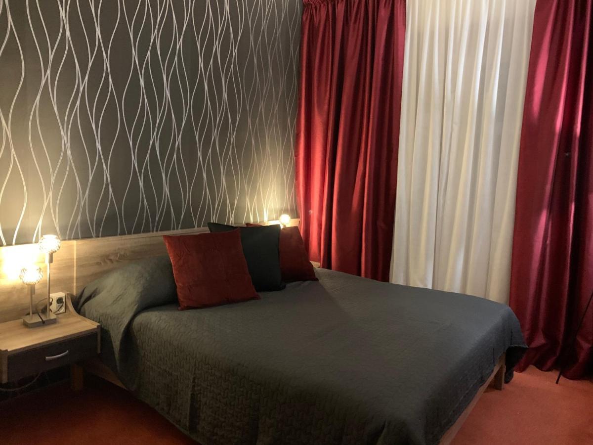 Hotel Gostisce Stari Grad à Senozece Extérieur photo